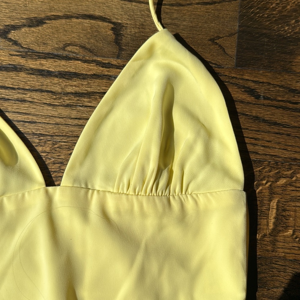Superdown - Yellow Halter Top - Picture 2 of 7